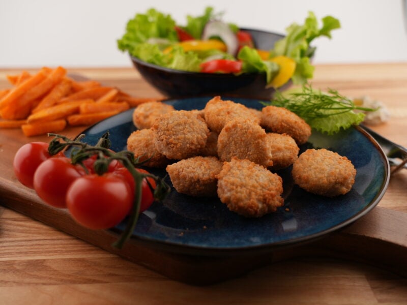 Curry salmon nuggets